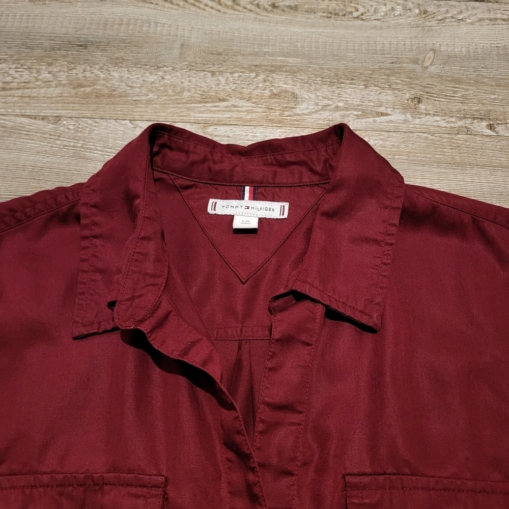 Tommy Hilfiger Button Up Shirt Roll Tab Utility Crimson Red Relaxed Womens Large - Picture 5 of 9